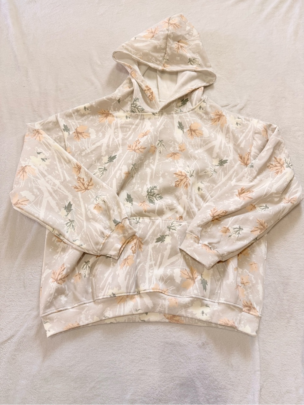 Women’s Camo Print Hoodie Sweatshirt - Cream